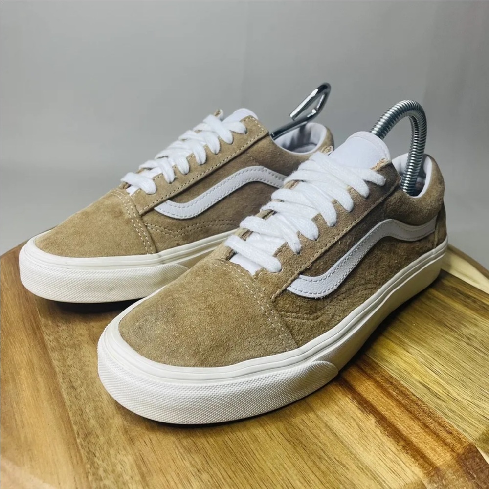 Size 5 Men’s, 6.5 Women’s Vans Suede Old Skool Tan/Light Brown w/Leather Tongue